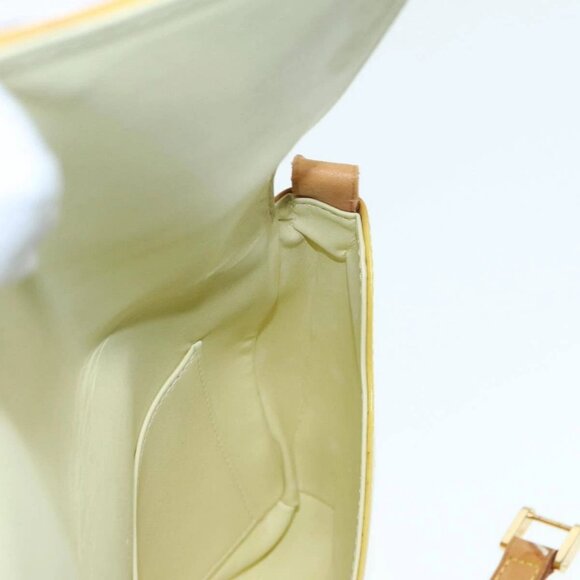 LOUIS VUITTON Monogram Vernis Thompson Street Bag Lime Yellow - Picture 11 of 16
